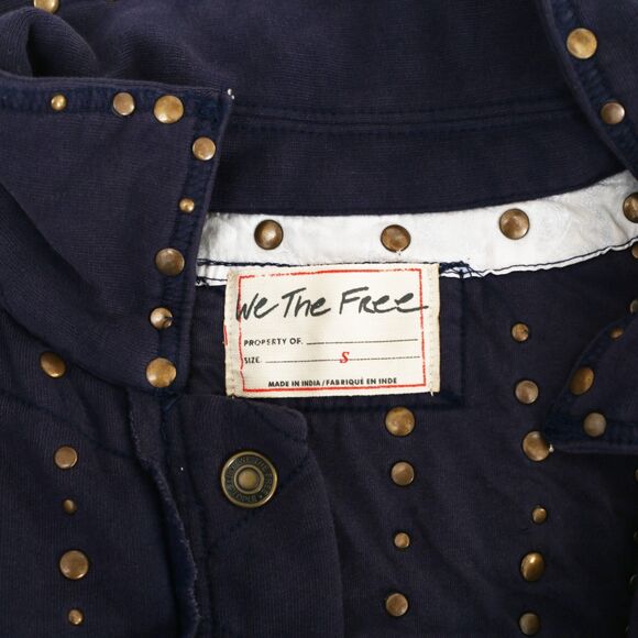 Free People We The Free Keeping On Trucker Jacket Sweatshirt Top Studs S 283160 - Picture 5 of 8